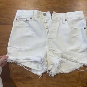 Levi’s 501 Jean Shorts in white